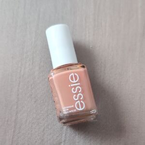 Essie Snooze In Color